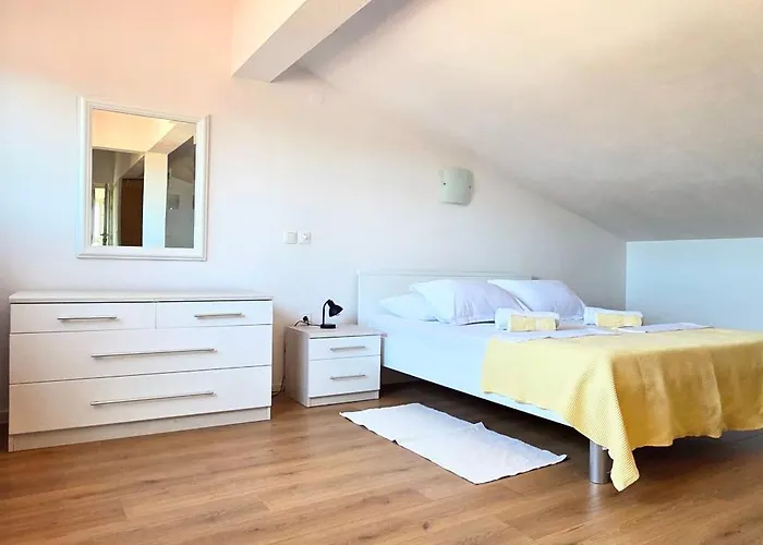 Seaview Argus A4 Apartament