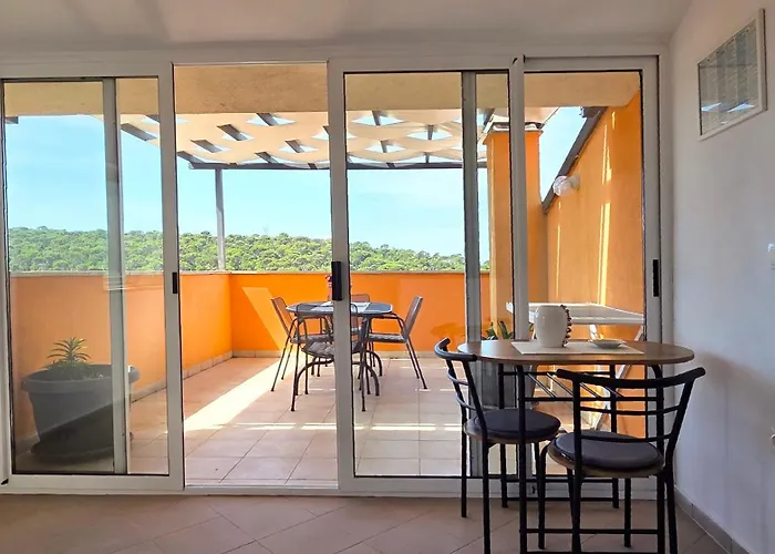 Seaview Argus A4 * Makarska